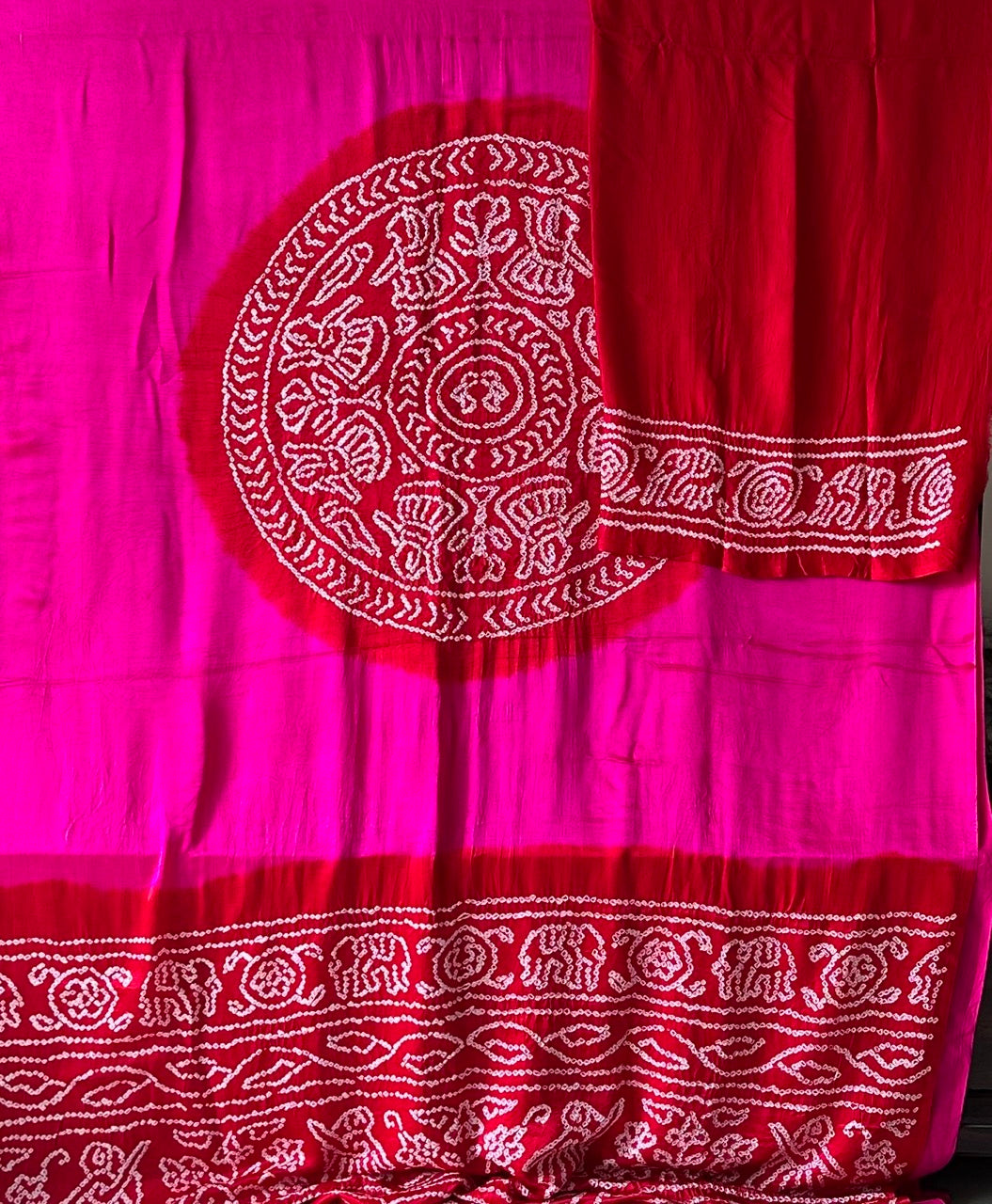 Vibrant Pink and Red Circular Theme Pure Gajji Silk Bandhani Saree