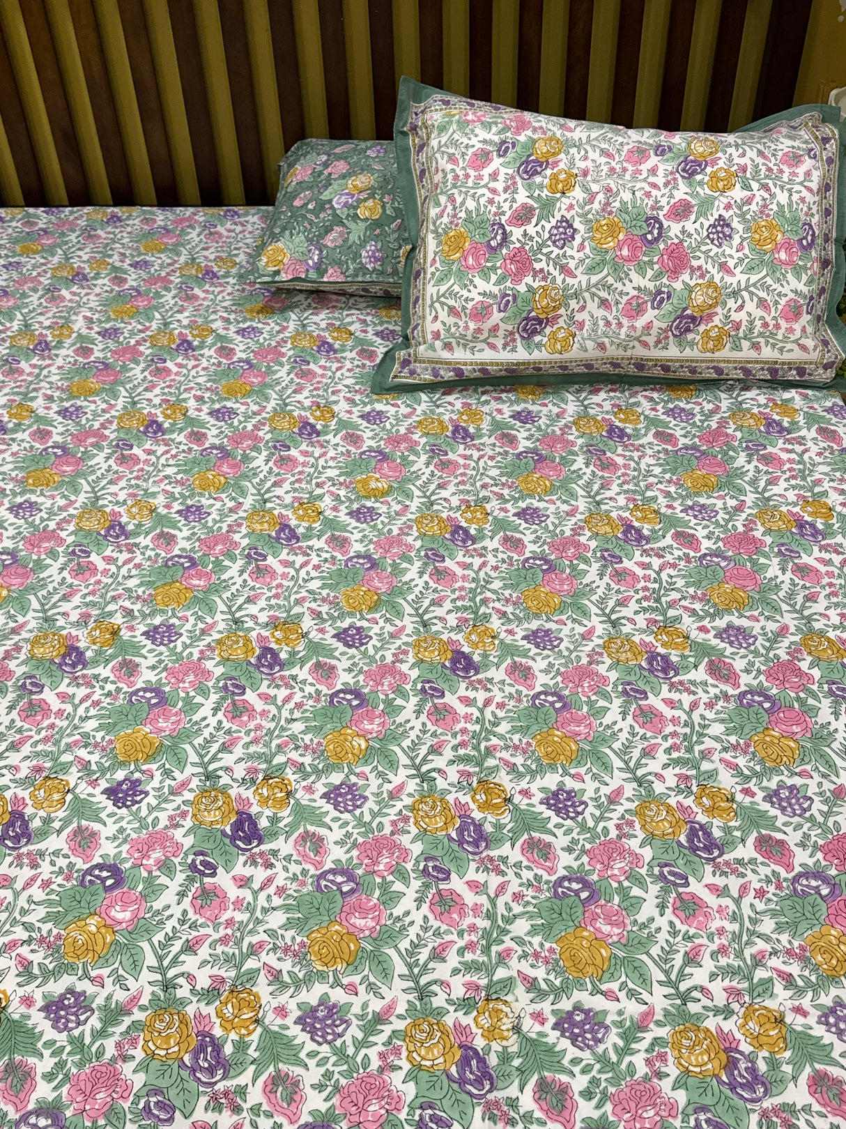 vintage-blossom-blockprint-cotton-bedsheet