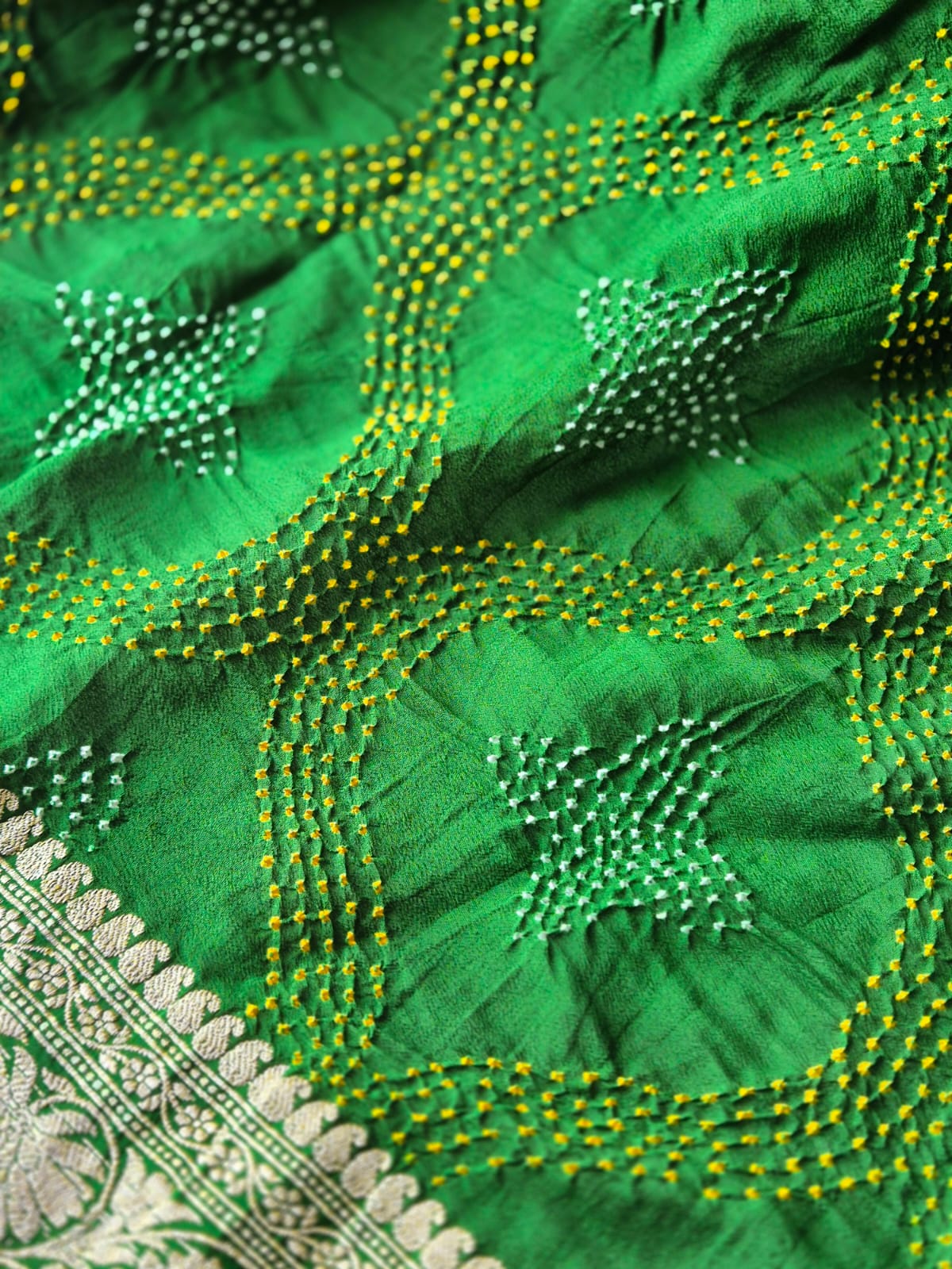 vrindavan-vriksha-green-very-exclusive-pure-banarsi-georgette-bandhani-dupatta
