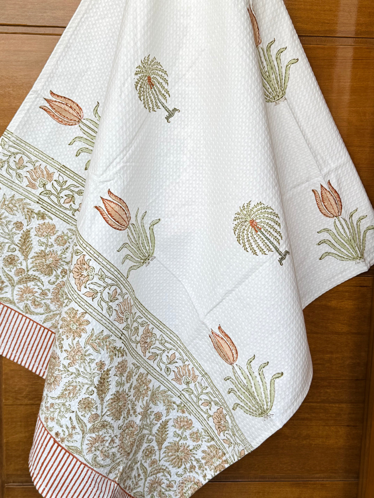 quick-dry-cotton-handblock-vacation-bath-towel