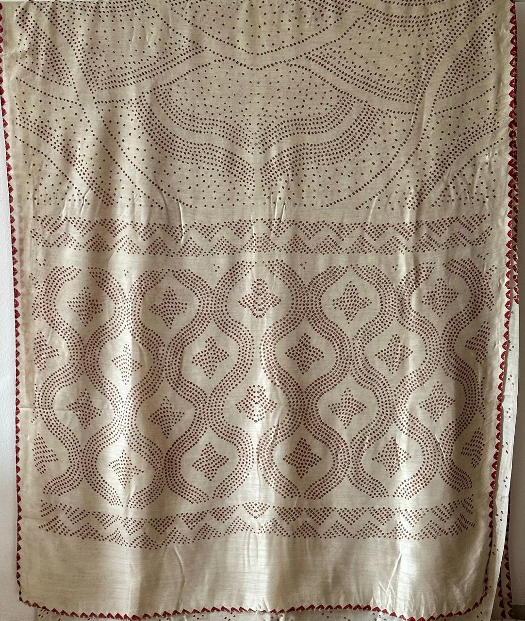 whispered-echo-munga-silk-bandhani-saree-with-red-bandhej