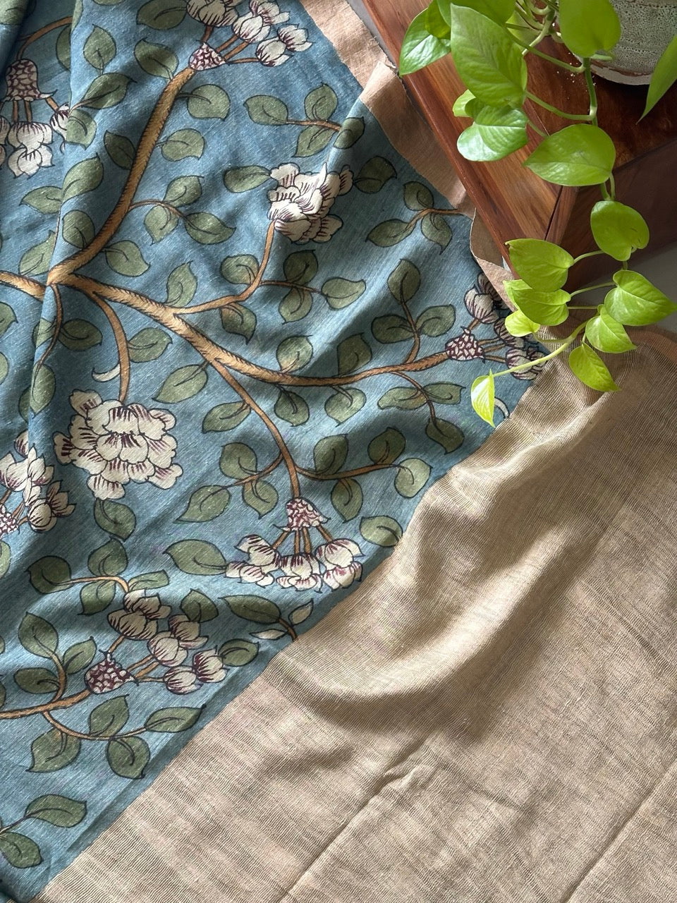 whispers-of-jasmine-handloom-matka-silk-floral-kalamkari-saree