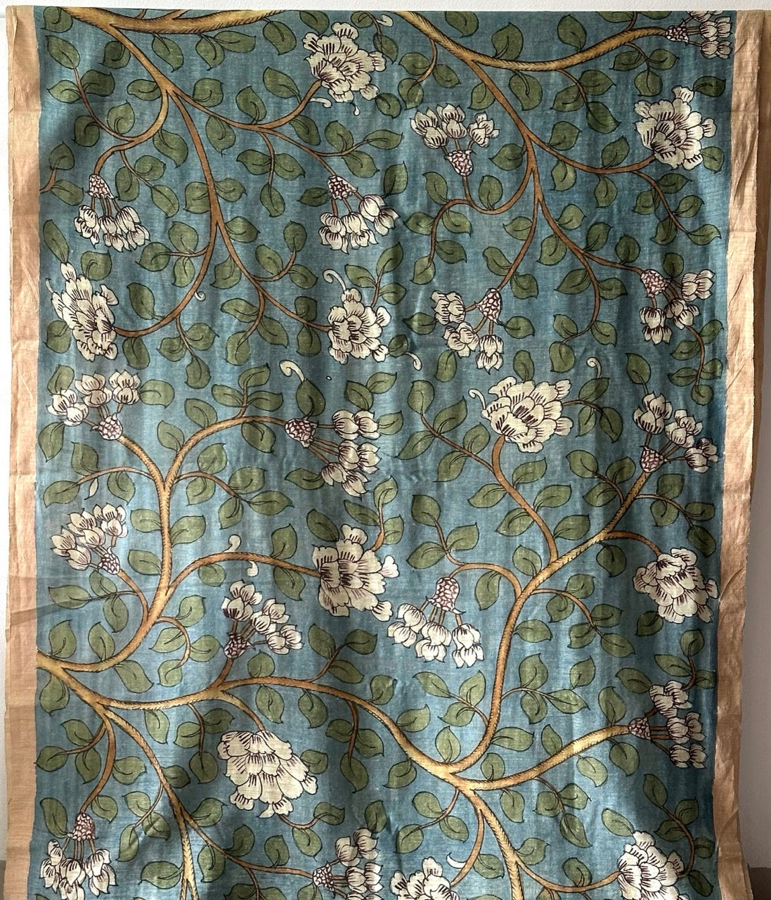 whispers-of-jasmine-handloom-matka-silk-floral-kalamkari-saree