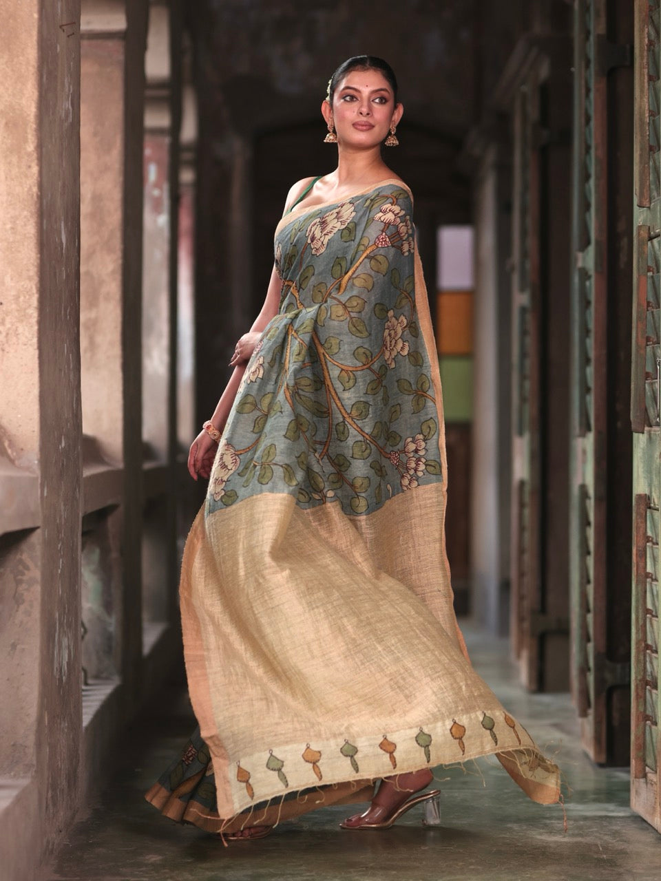 whispers-of-jasmine-handloom-matka-silk-floral-kalamkari-saree