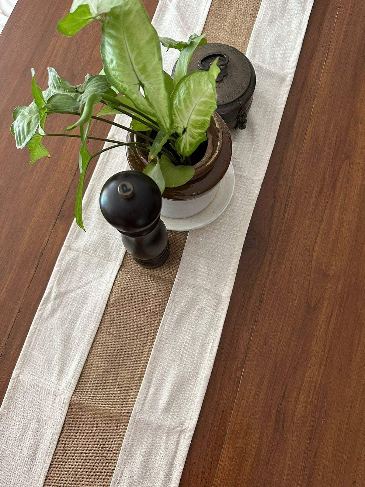 white-jute-table-runner-full-view