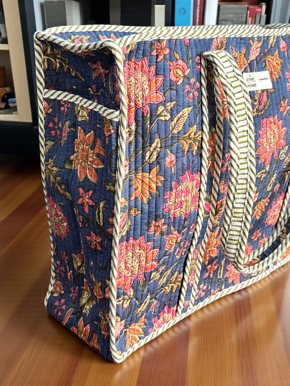 women-stylish-blue-block-print-handcrafted-tote-bag