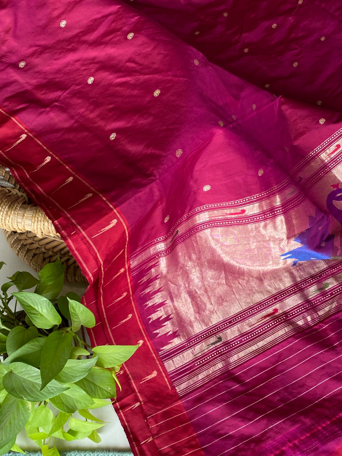 woven-paithani-silk-dupatta-gilded-finesse