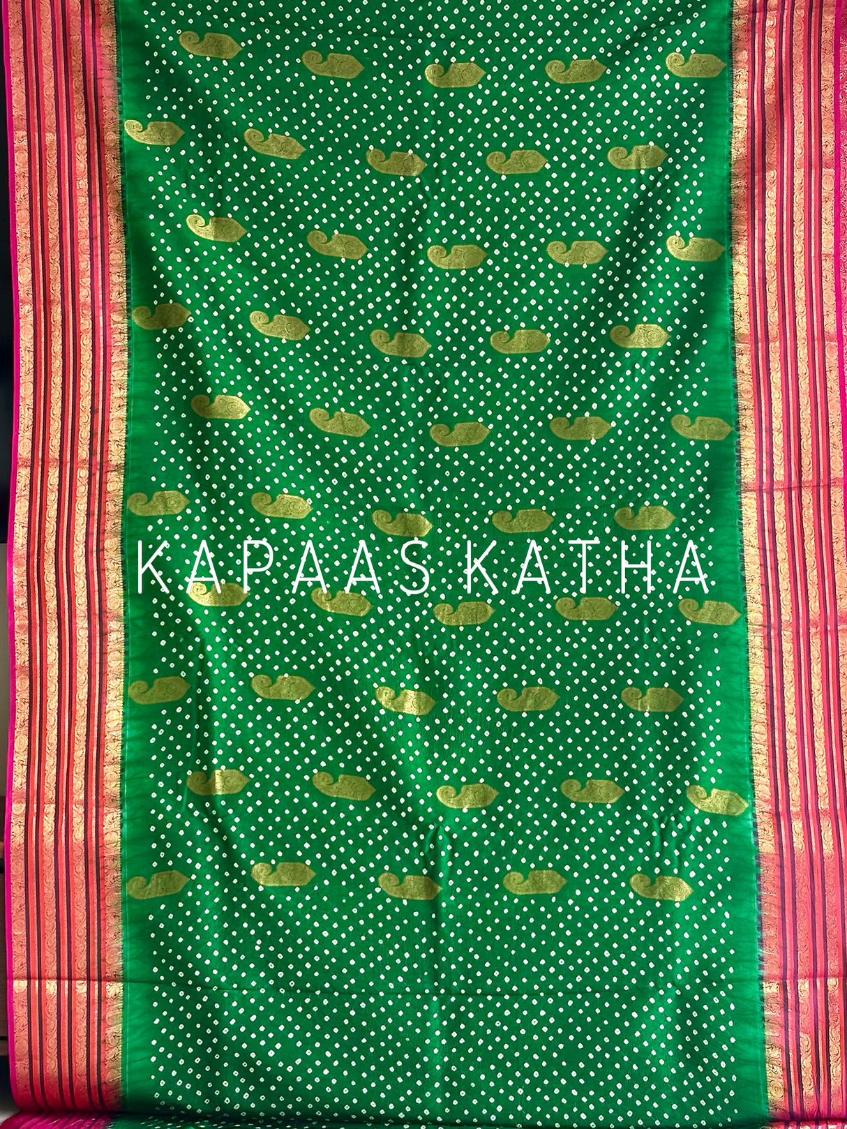 woven-scarlet-kanjivaram-bandhani-handloom-silk-saree