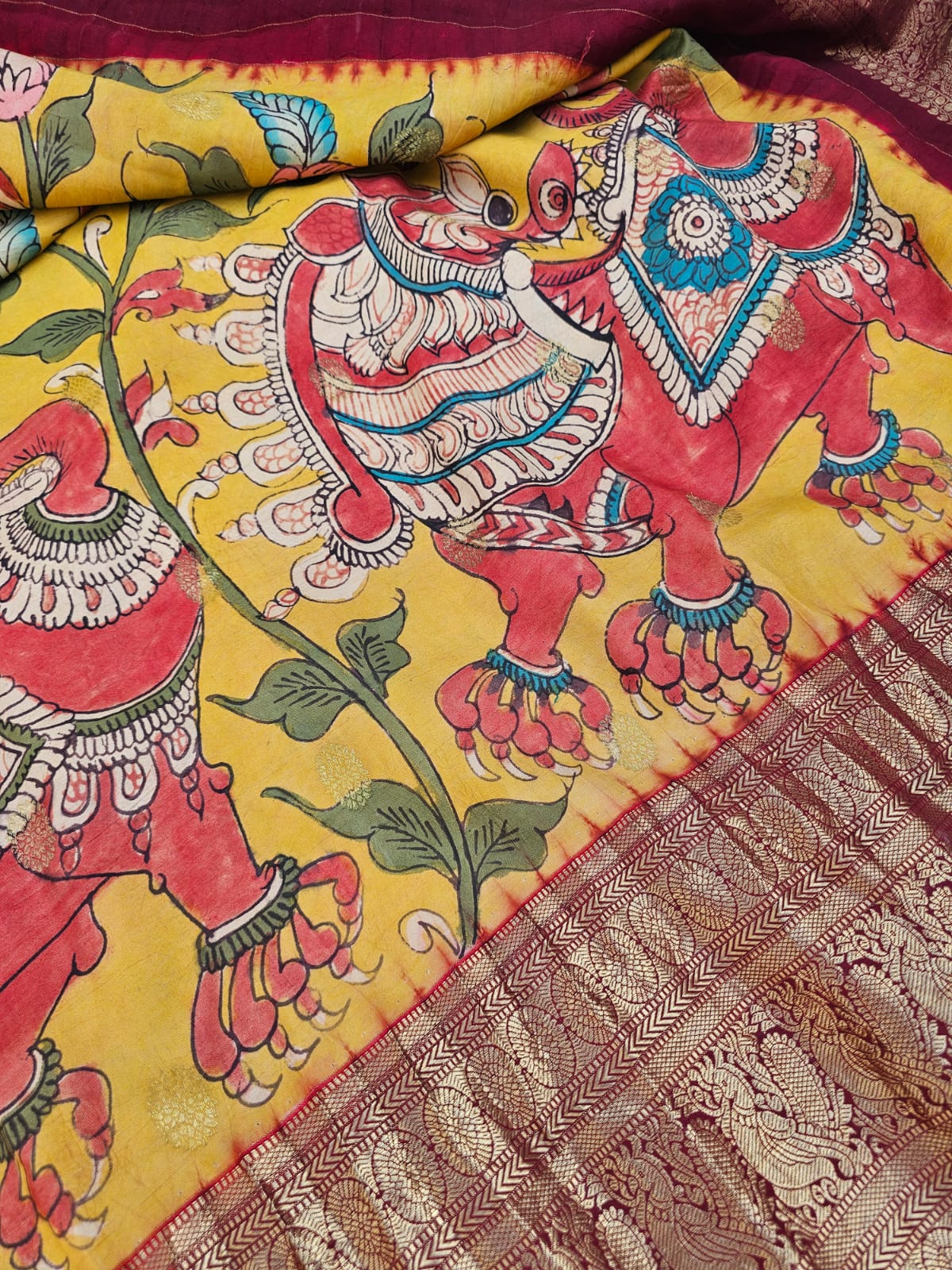 yali-floral-kanjivaram-kalamkari-saree-border-highlight