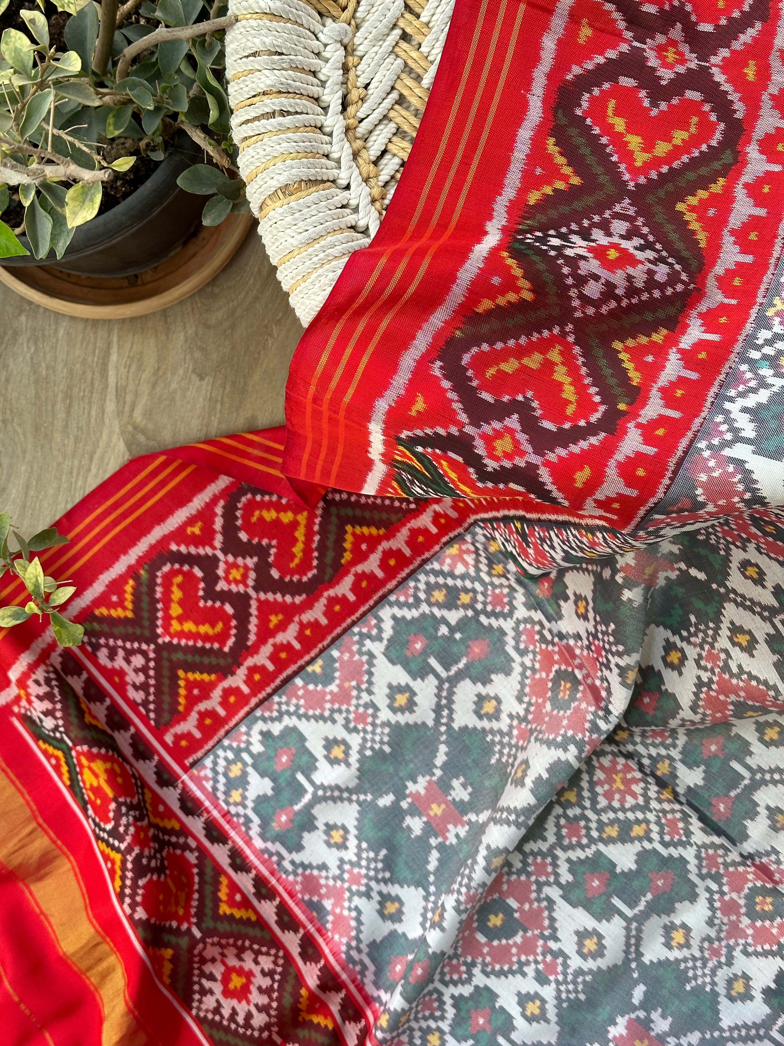 Handloom pure silk single ikat/patola dupatta