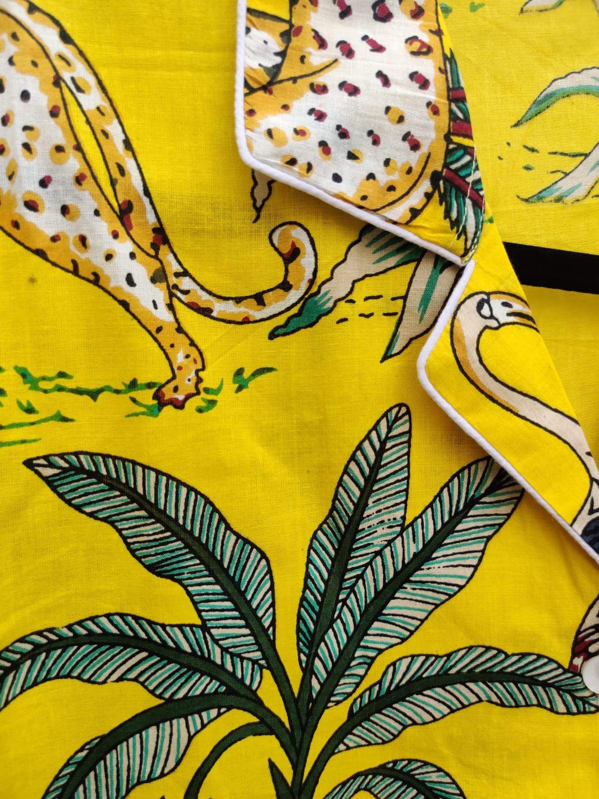 jungle-theme-cotton-pajama-texture-view