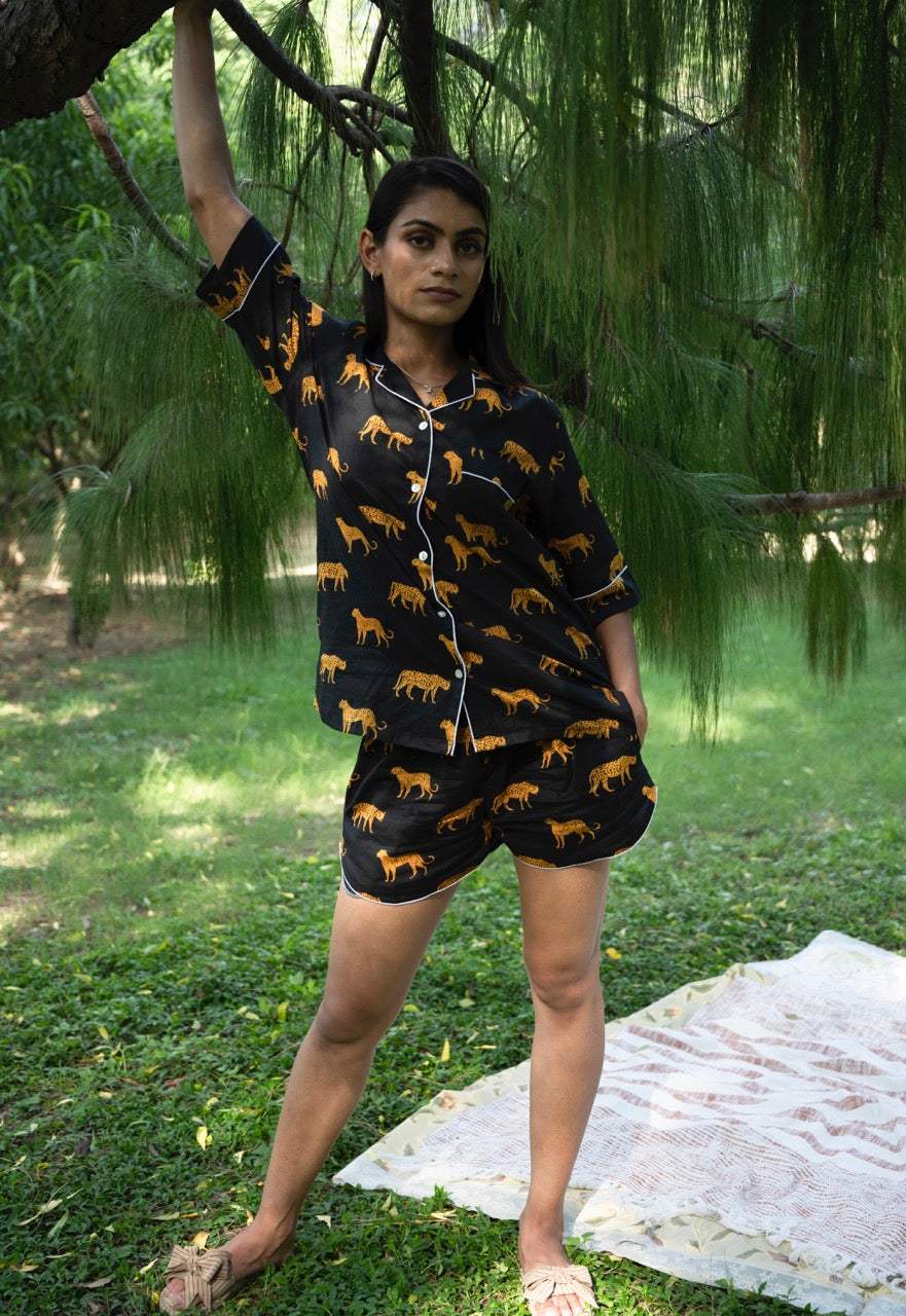 black-cotton-printed-night-suit-folded-view