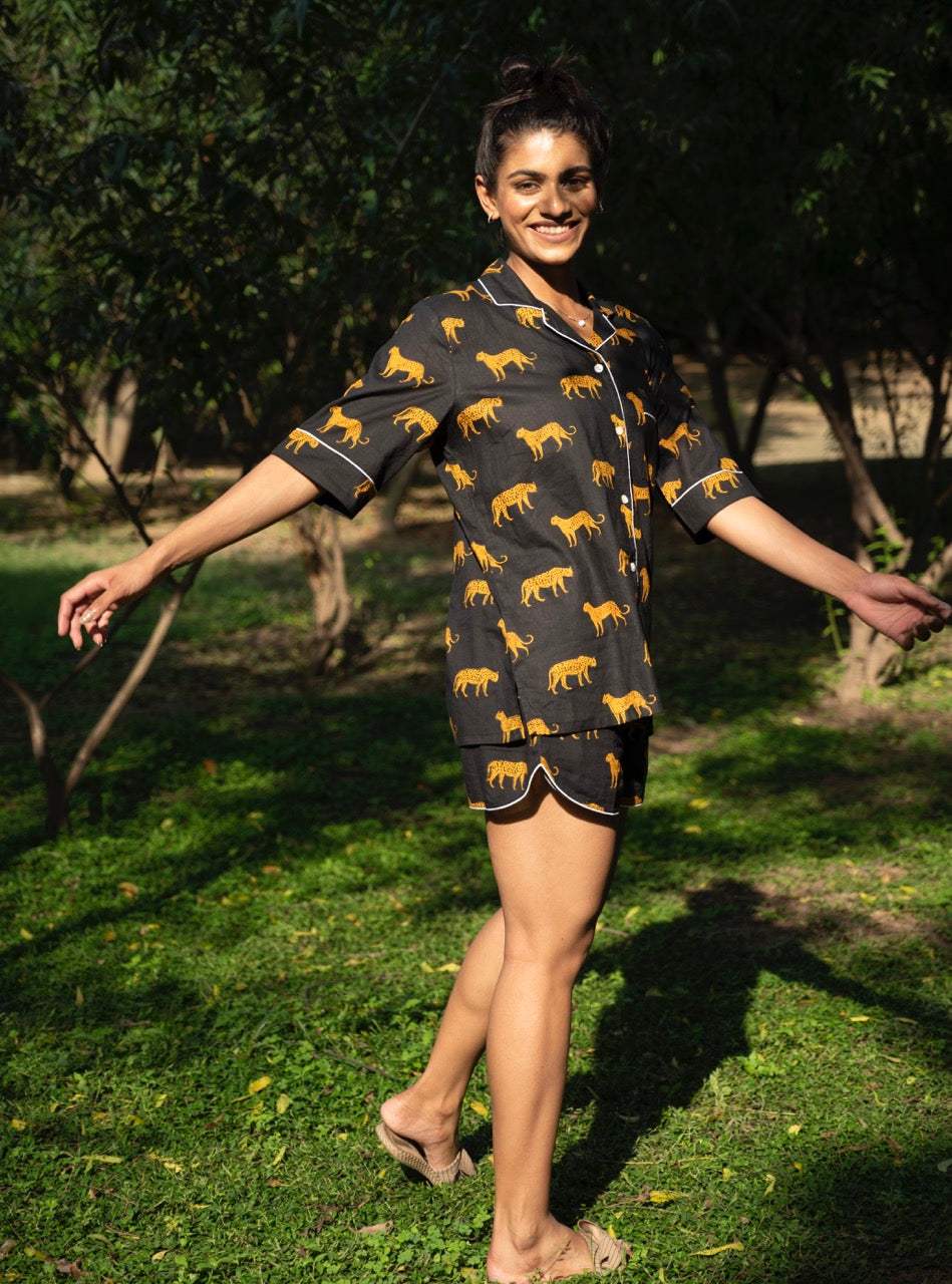 black-cotton-printed-night-suit-sleeve-view