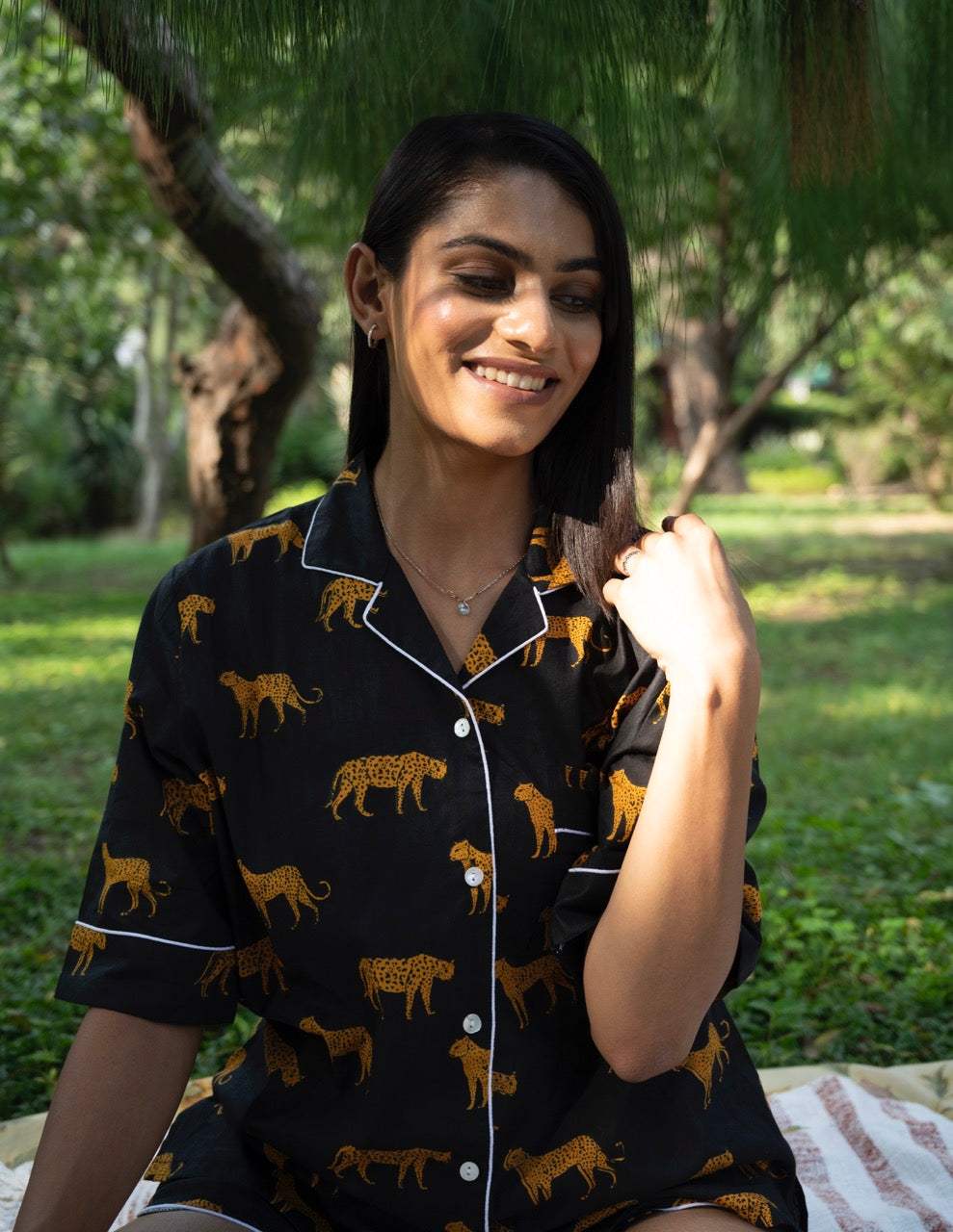 black-cotton-printed-night-suit-texture-view