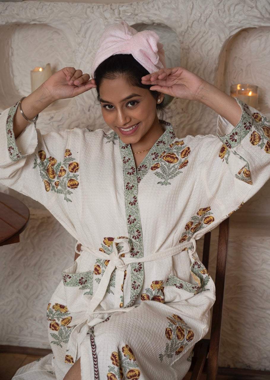 brown-floral-cotton-waffle-bathrobe-zoom-in-view