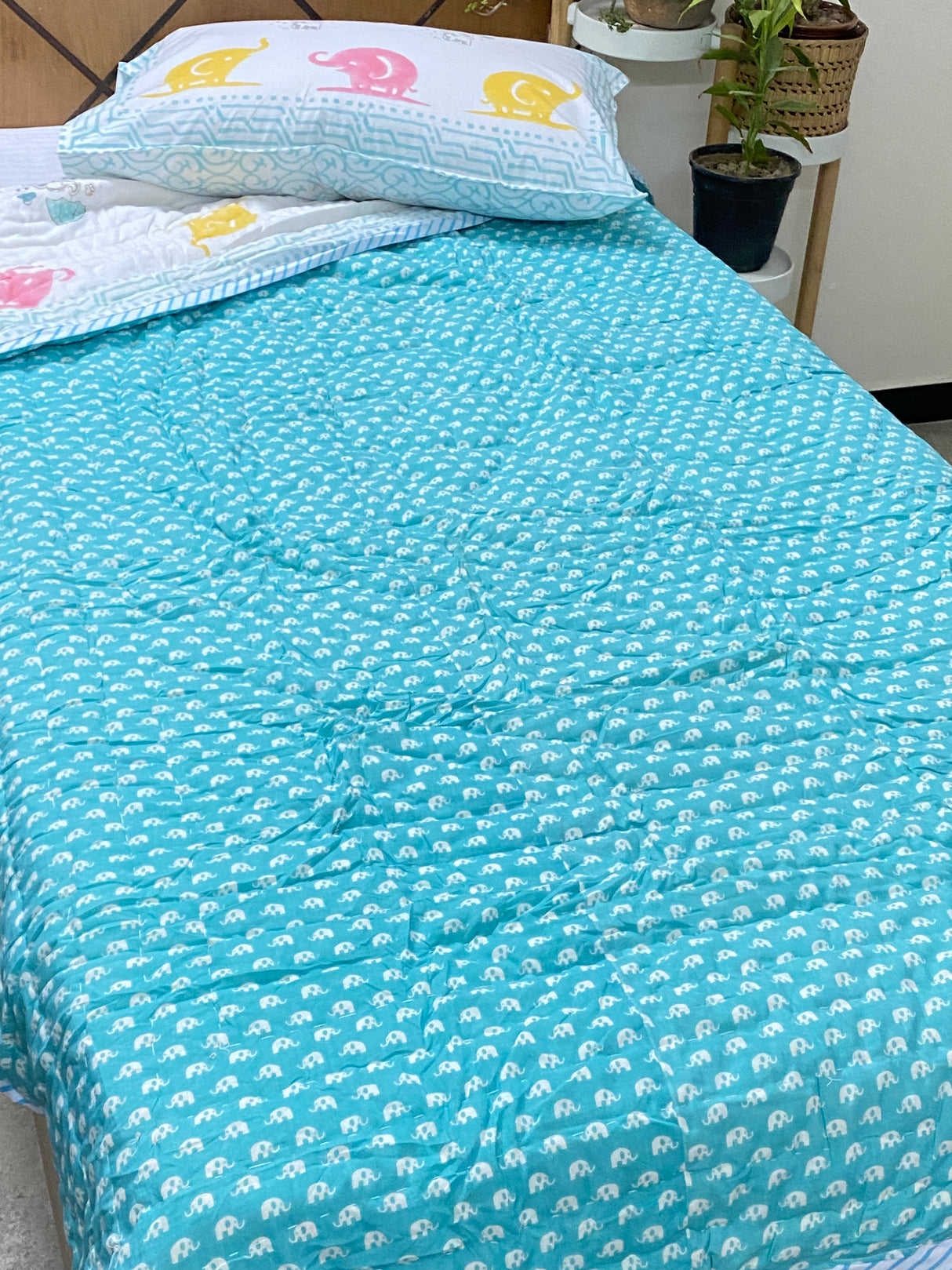 reversible artisan made quilt for toddlers with breathable fabric perfect for summer use and gifting in Dubai and USA
