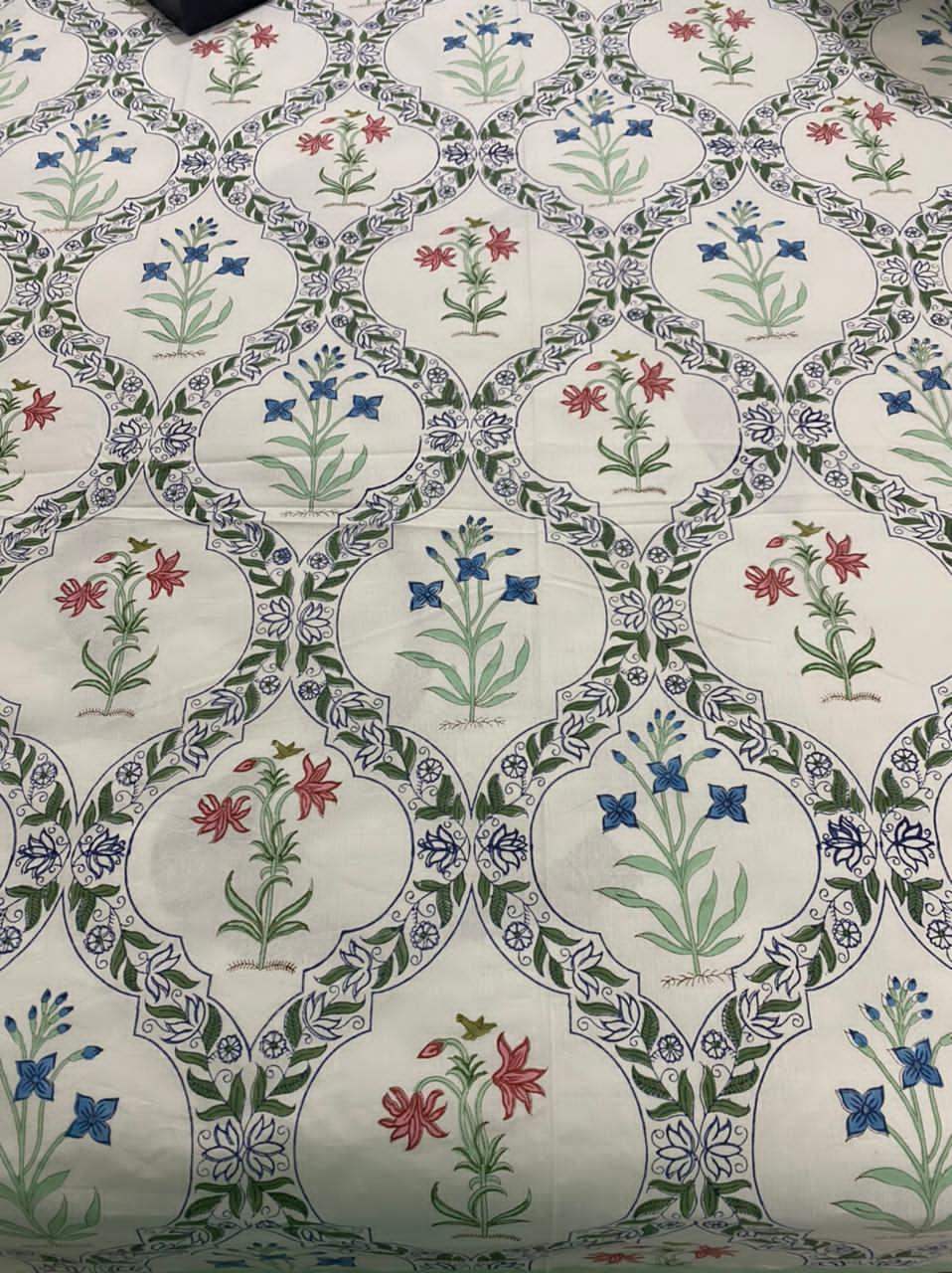 green-floral-king-cotton-bedsheet-close-view