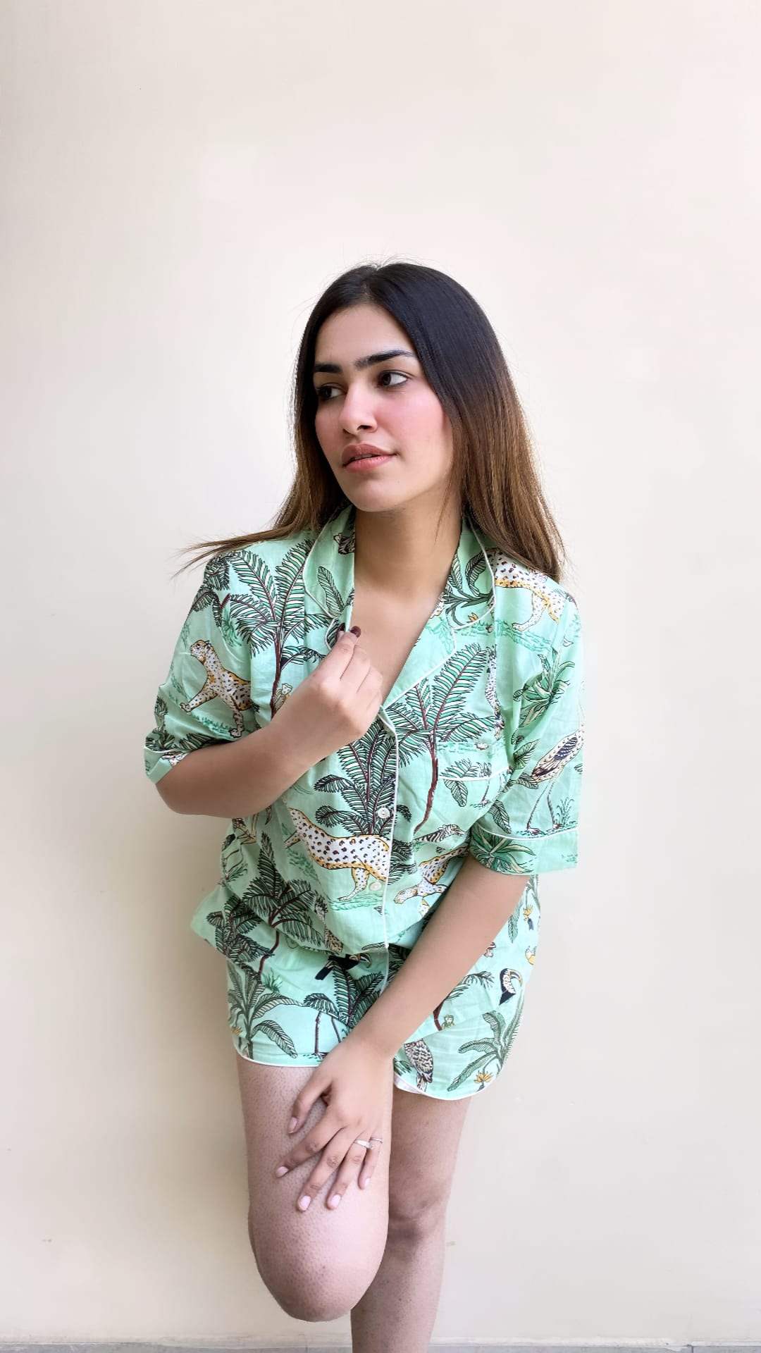 green-jungle-cotton-night-suit-zoom-in-view