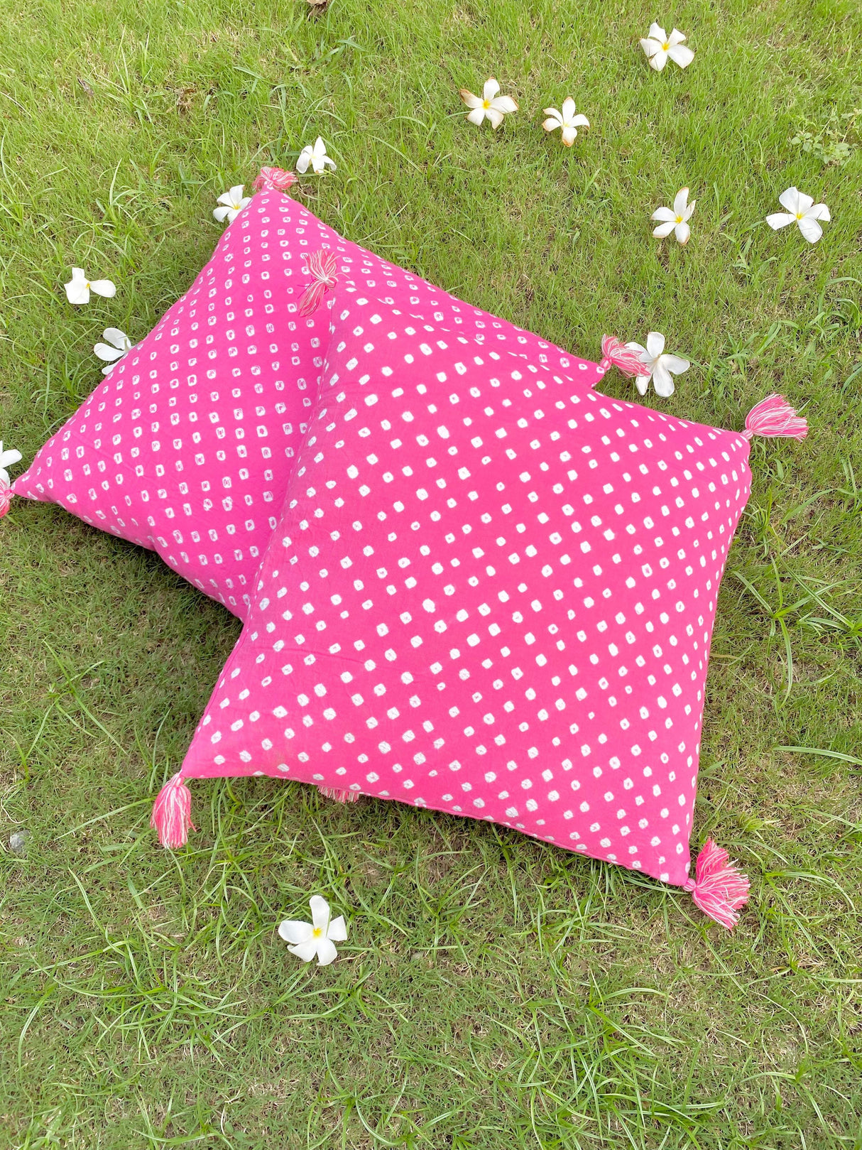 Pink (Shade 2) Bandhani Cotton 2 Cushion Cover Set- 18*18 inches