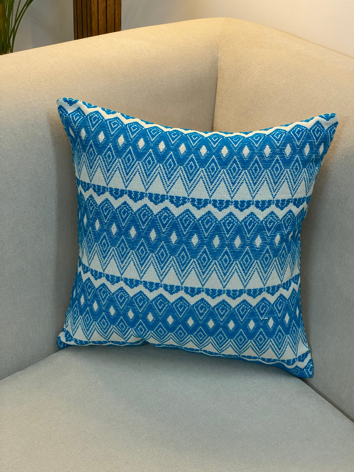 Jacquard Hand Woven Cushion Cover- 16*16 inches
