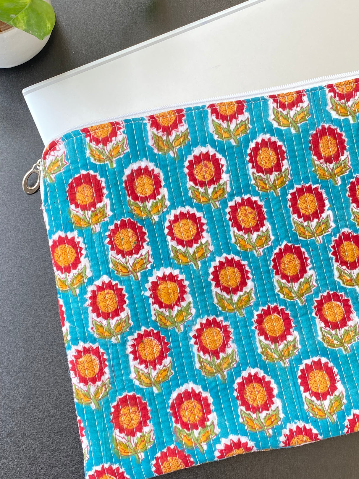 Laptop Sleeve/ Cover (15/16 inches)