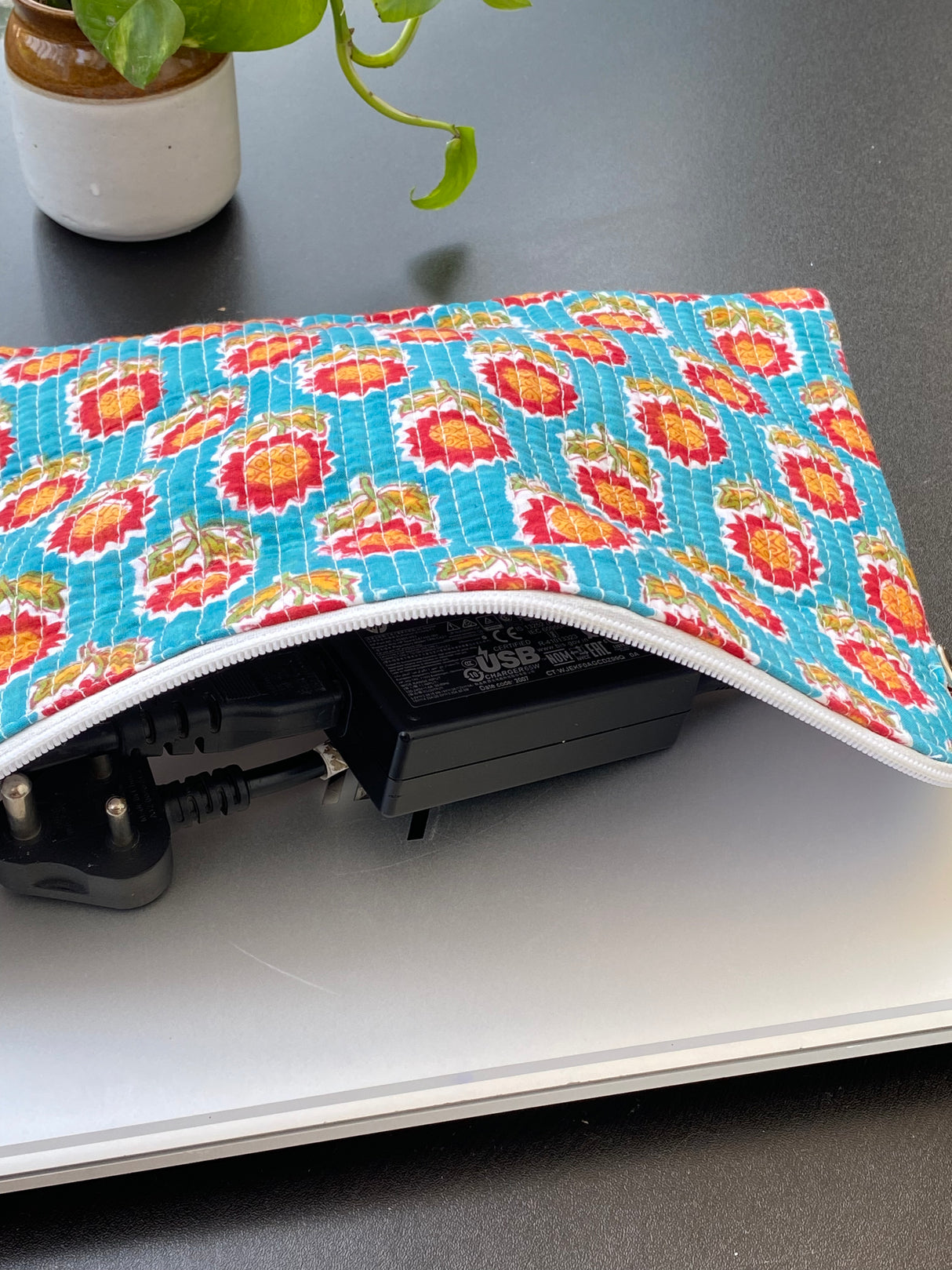 Laptop Sleeve/ Cover (15/16 inches)