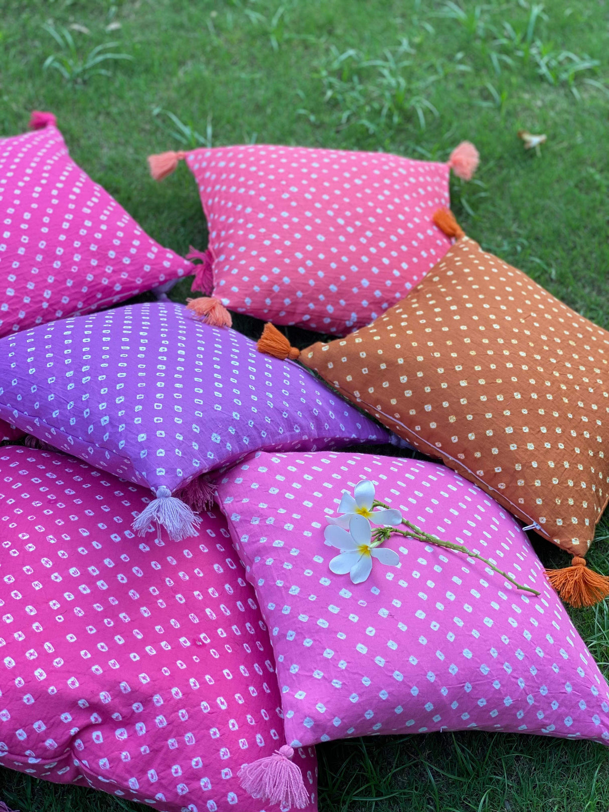 Pink (Shade 1) Bandhani Cotton 2 Cushion Cover Set- 12*12 inches