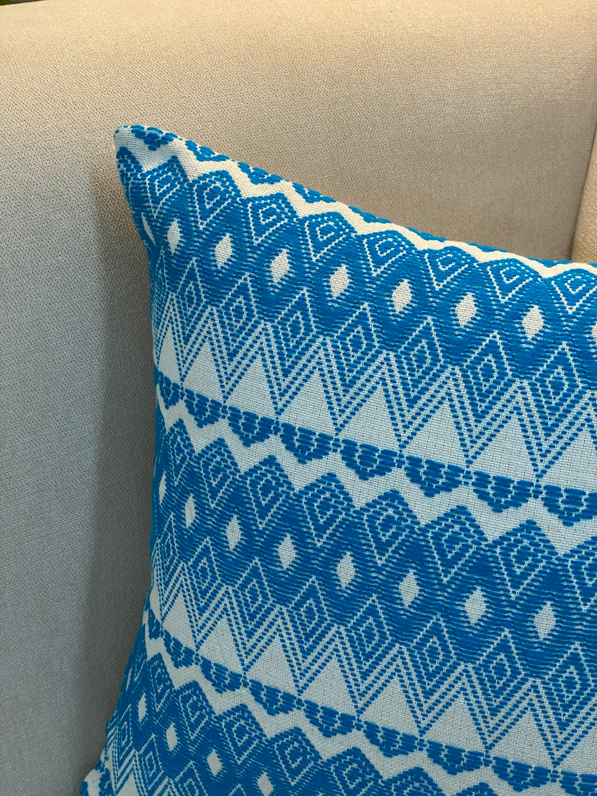 Jacquard Hand Woven Cushion Cover- 16*16 inches