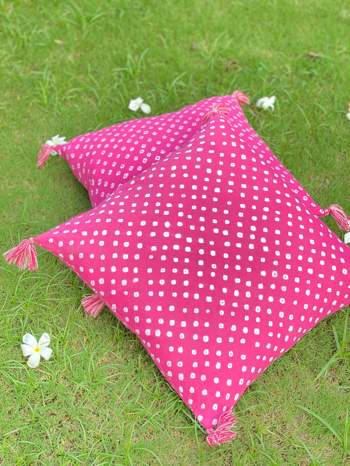 Pink (Shade 2) Bandhani Cotton 2 Cushion Cover Set- 18*18 inches