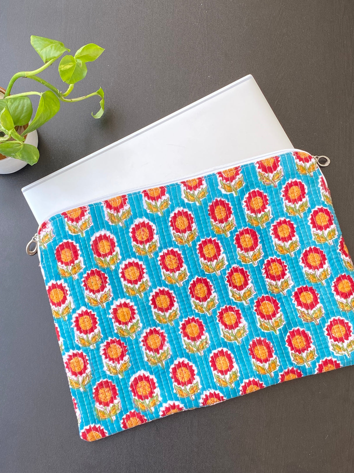 Laptop Sleeve/ Cover (15/16 inches)