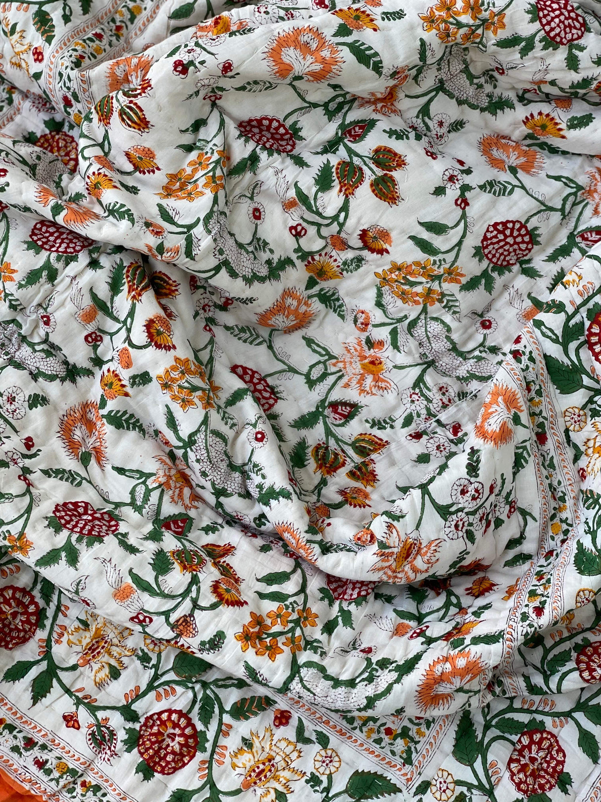 orange-color-king-cotton-quilt-overall-view