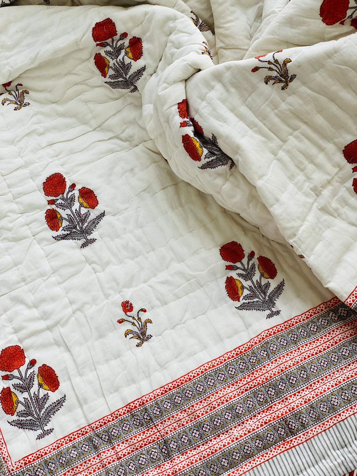 orange-flower-king-cotton-quilt-front-view
