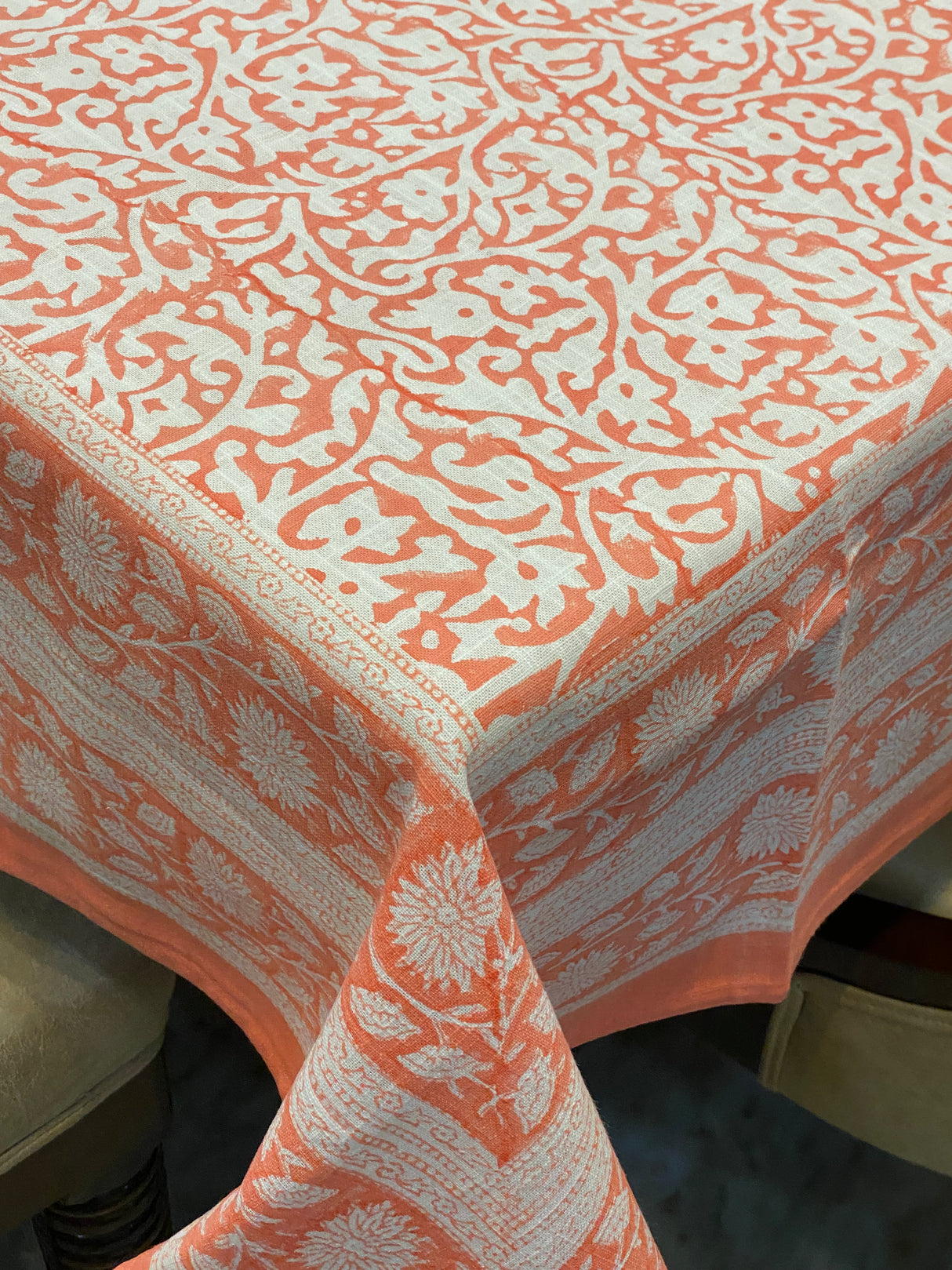 peach-theme-table-cloth-4-seater-side-view