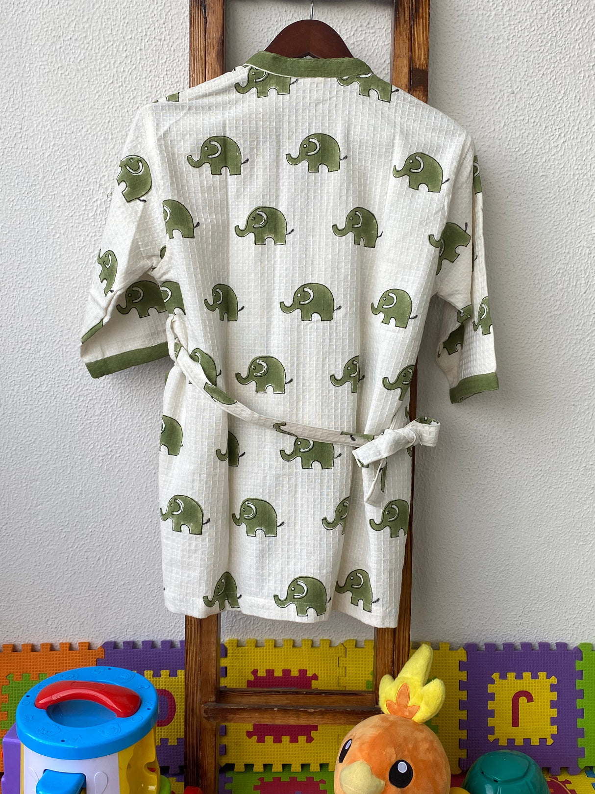 kids bathrobe bulk gifting option for birthday return favors playdate gifting and school meetups top selling choice among Indian moms