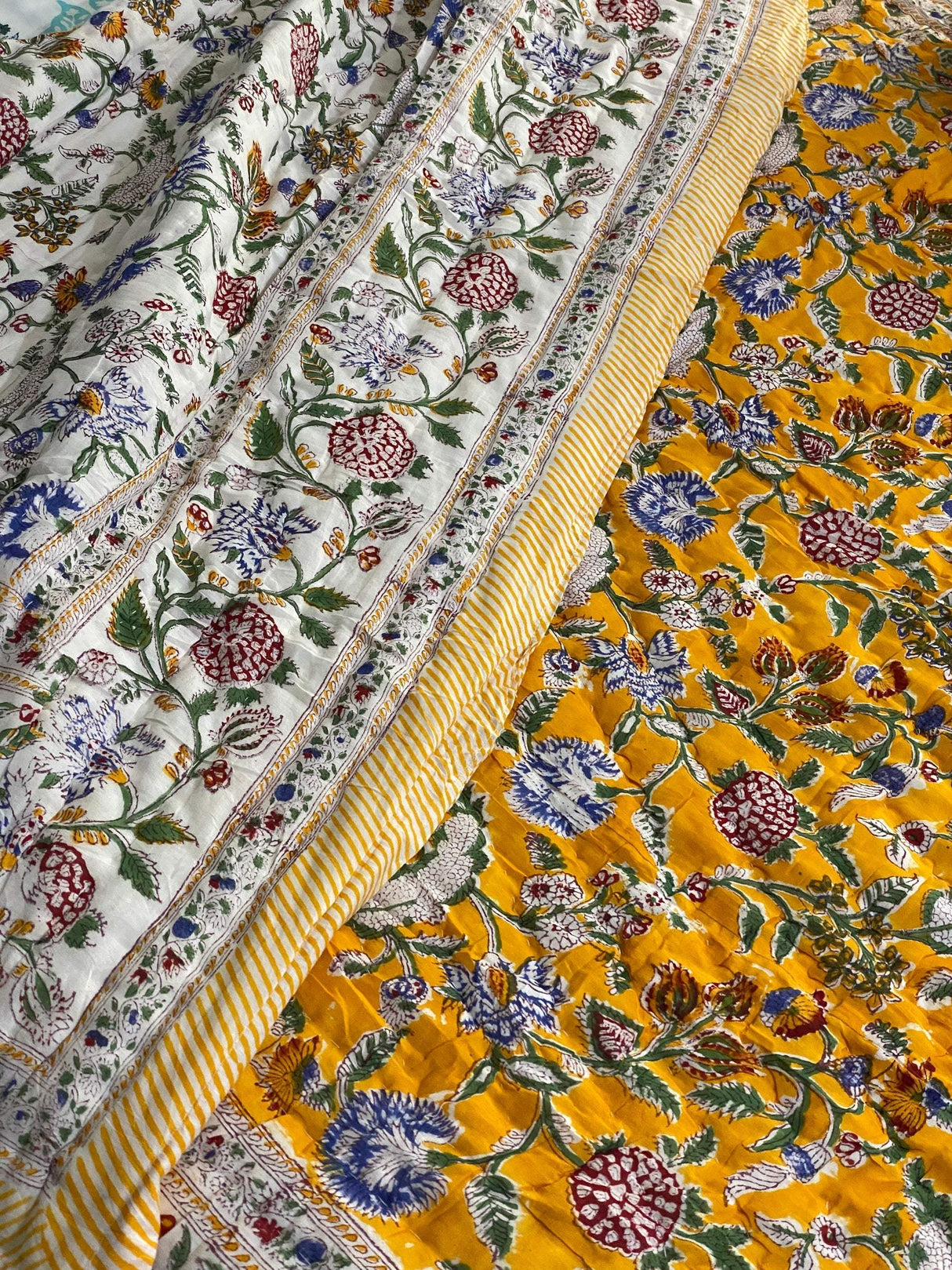 yellow-color-king-cotton-quilt-pattern-view