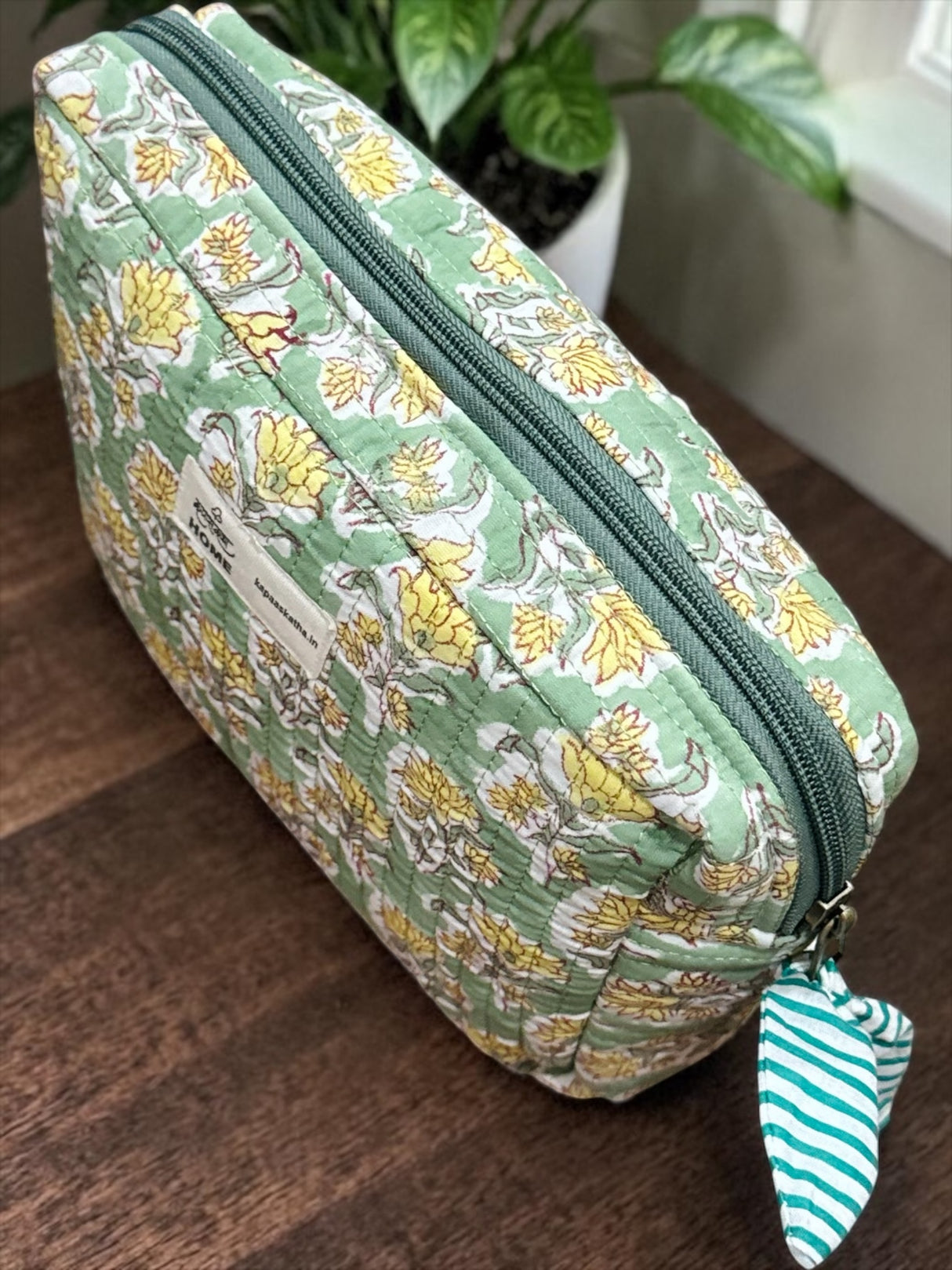 Rosette Garden Cotton Quilted Multipurpose Travel Pouch