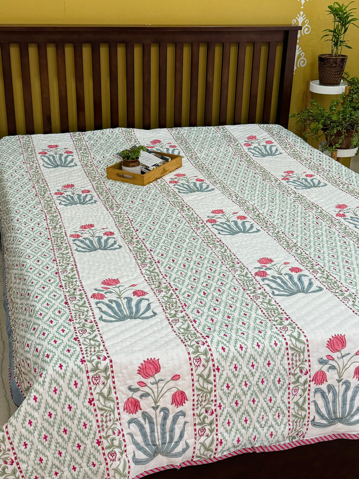 Blockprint Mulmul Reversible Quilt