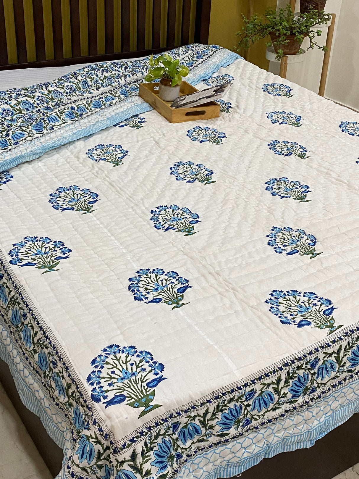 Blockprint Mulmul Reversible Quilt