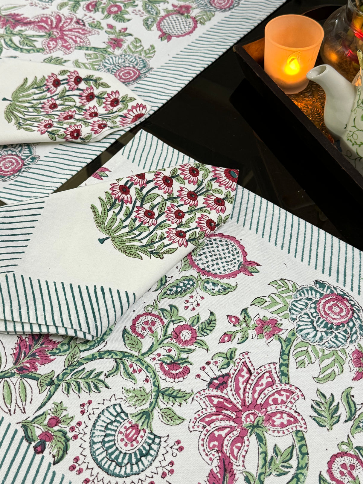 Blockprint Table Mat & Napkin Set- 6 Seater