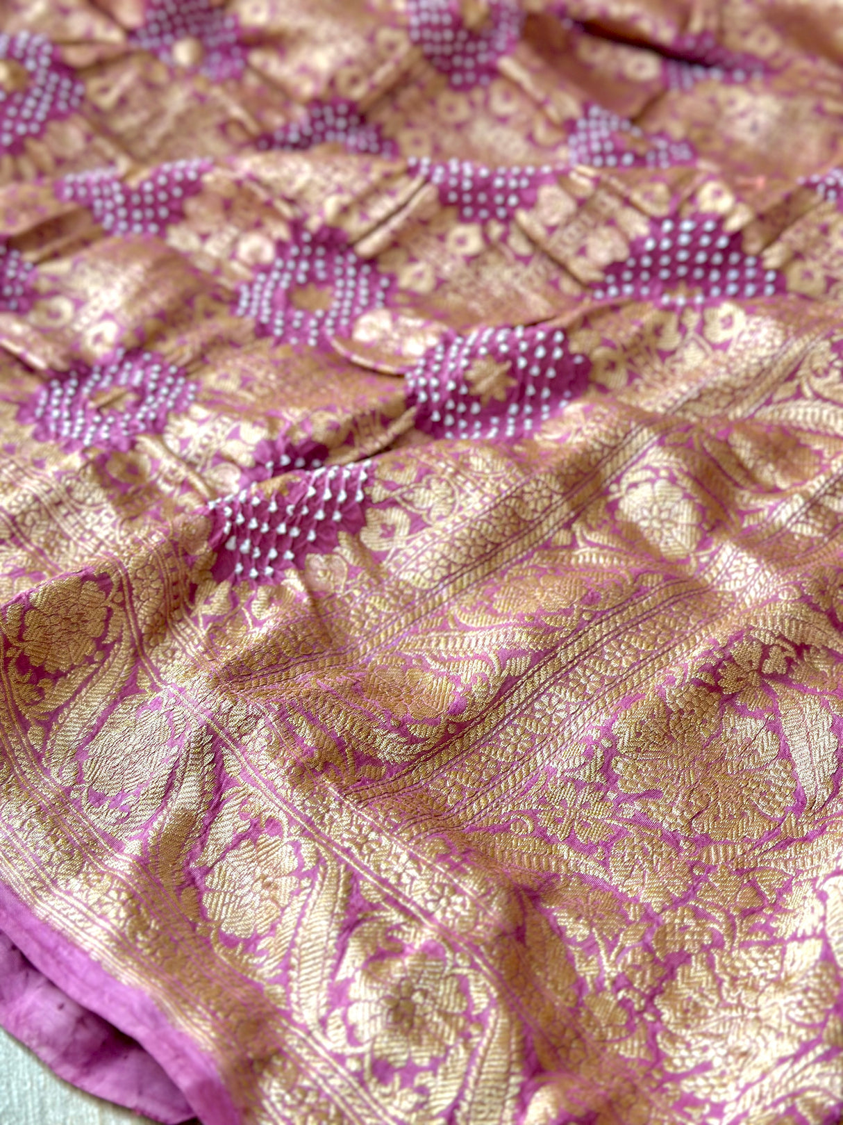 Shade of Mauve Exclusive Handloom Pure Banarsi Silk Bandhani Saree