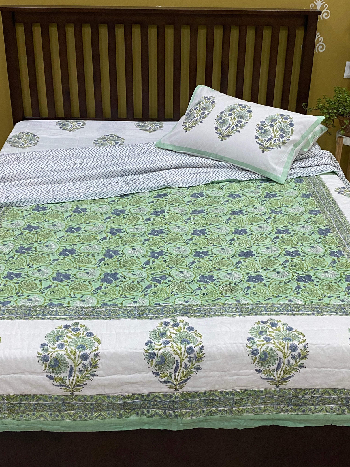 HandBlock Printed Mulmul Reversible Quilt