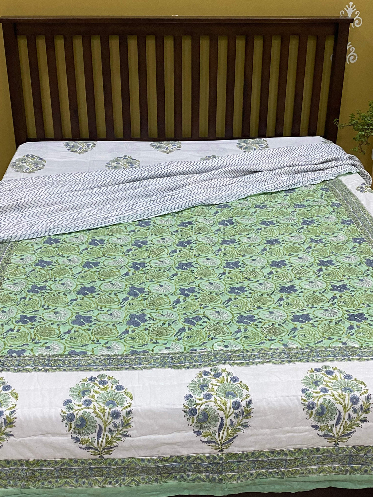 Blockprint Bedsheet & Quilt Set