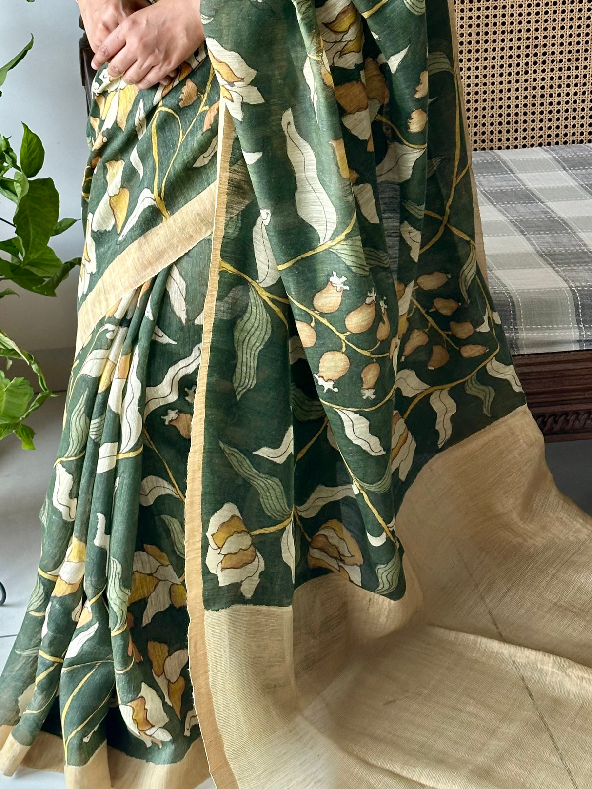 Green Base Floral Handloom Matka Silk Kalamkari Saree