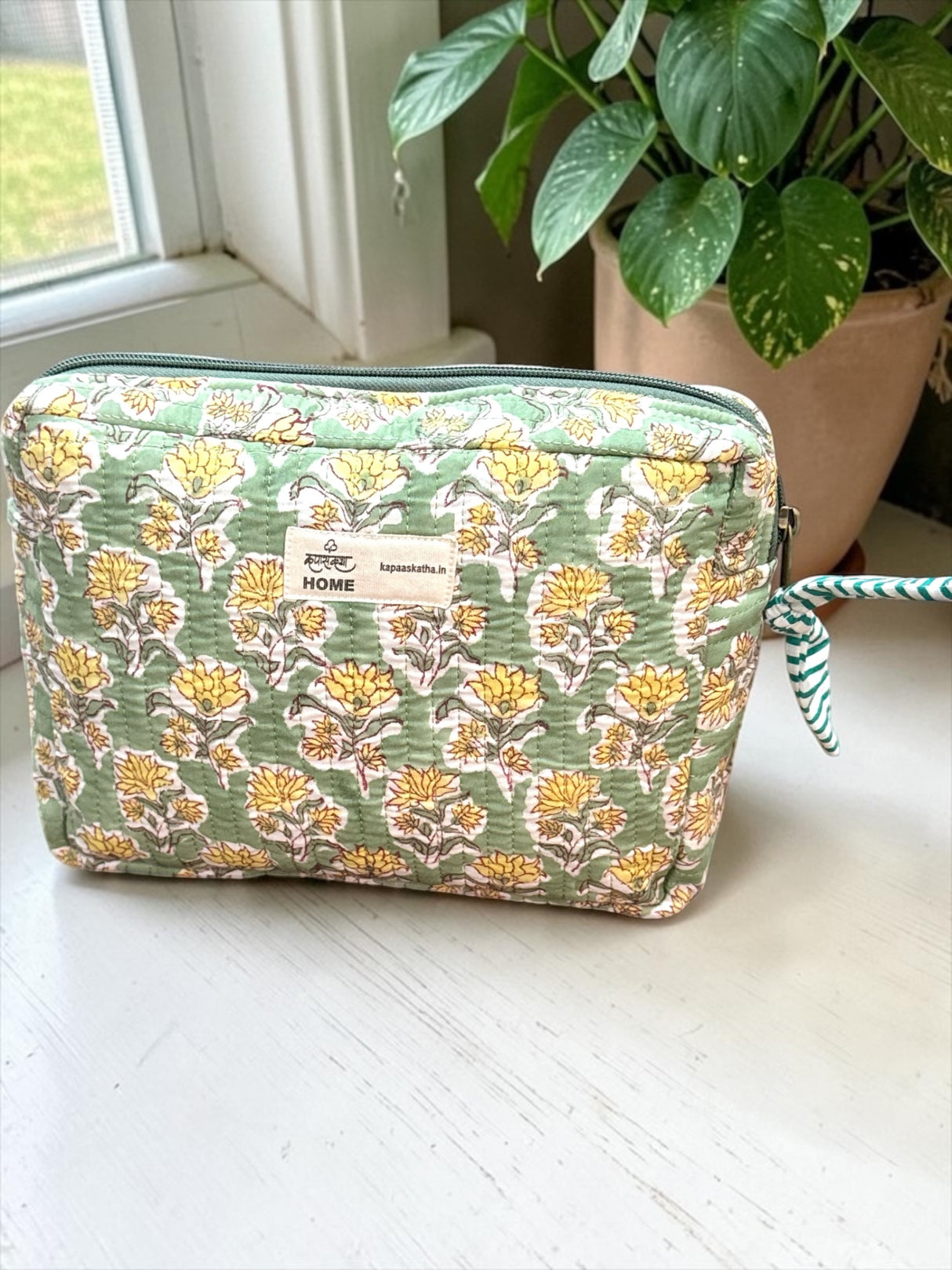Rosette Garden Cotton Quilted Multipurpose Travel Pouch