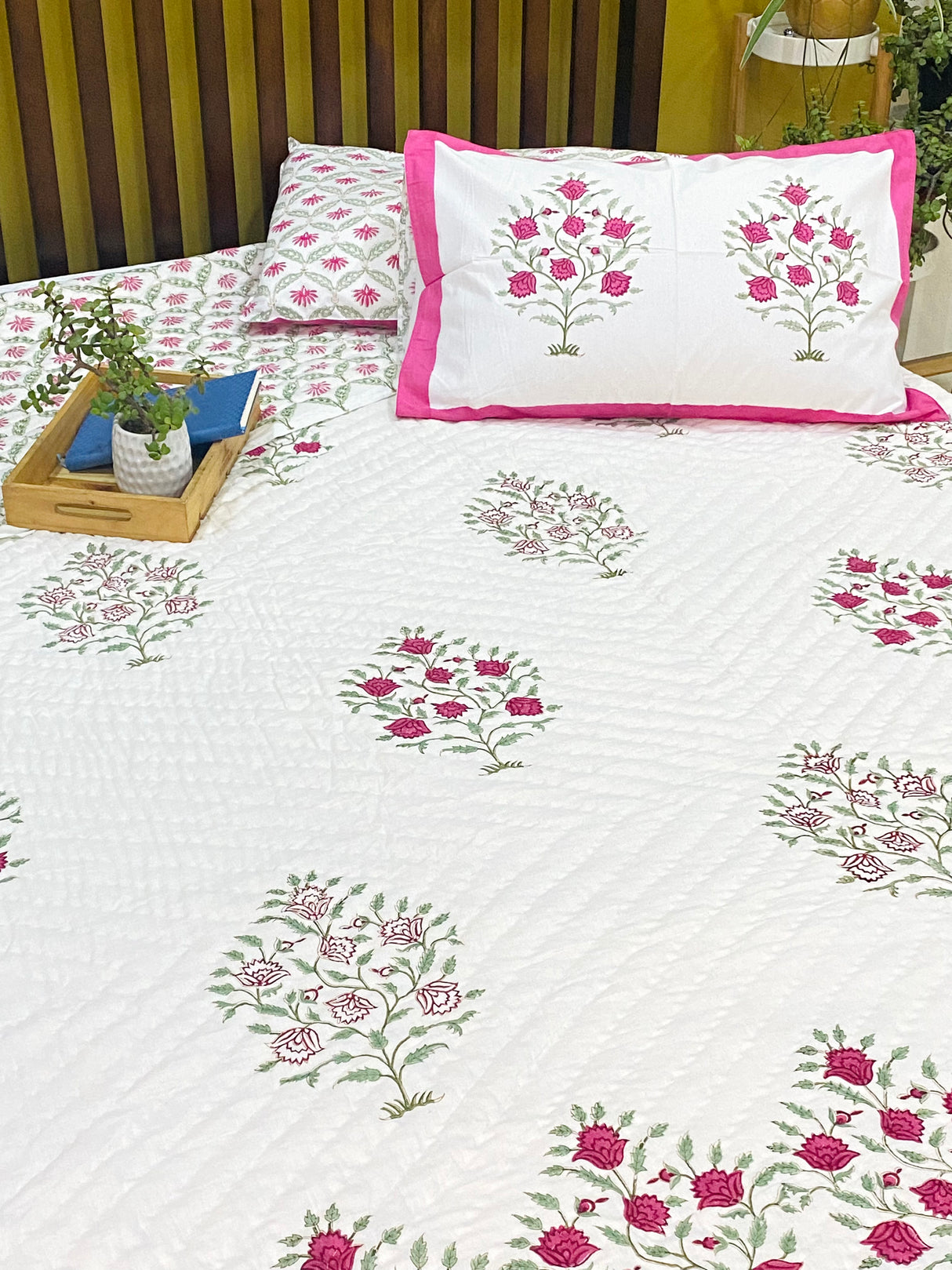 Blockprint Bedsheet & Quilt Set