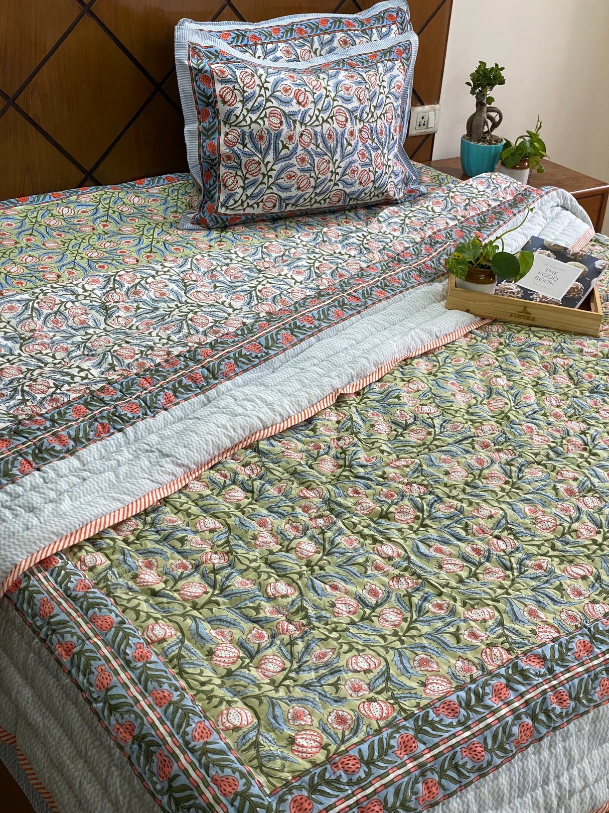 Blockprint Mulmul Reversible Quilt