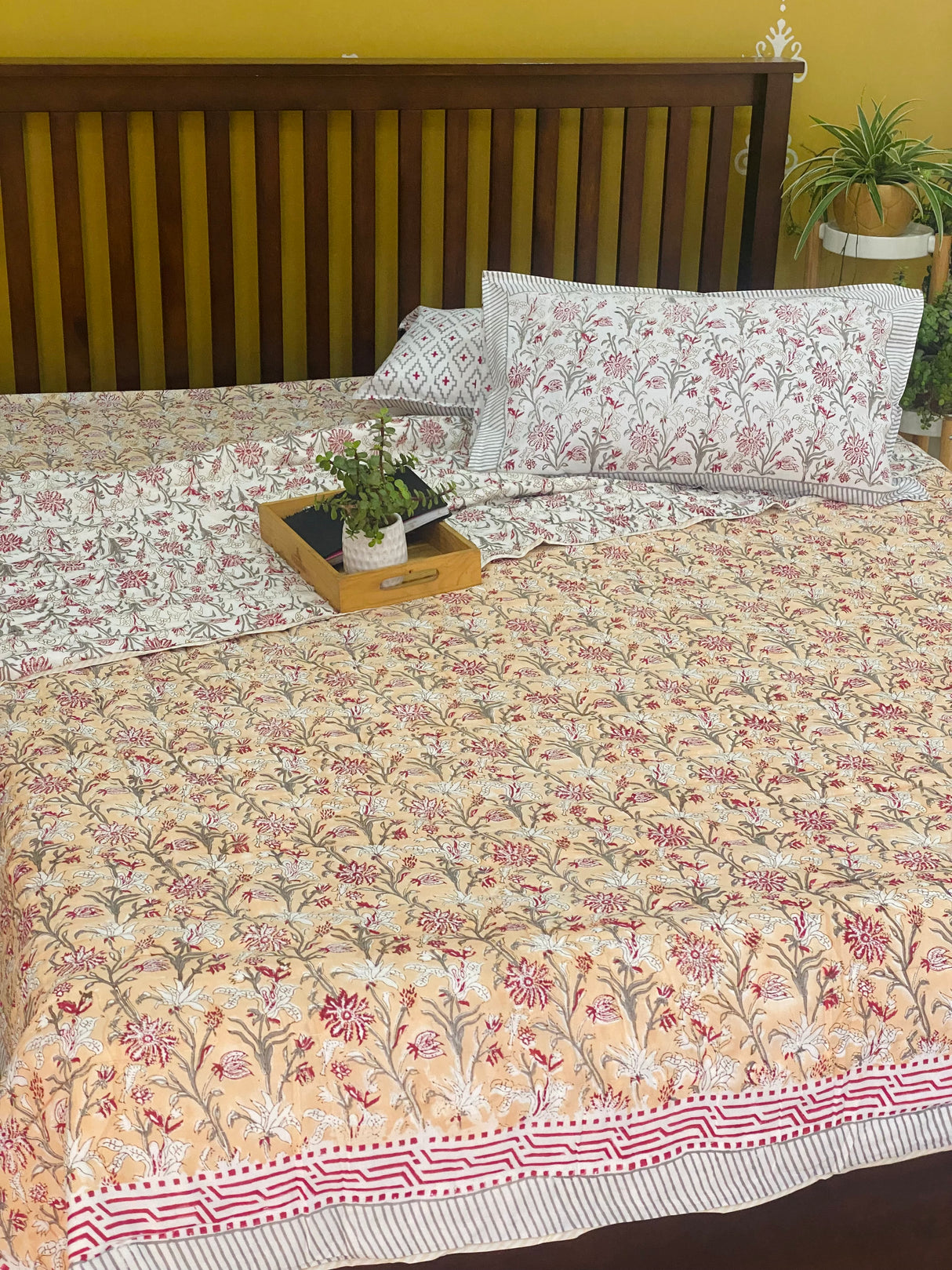 Blockprint Bedsheet & Quilt Set