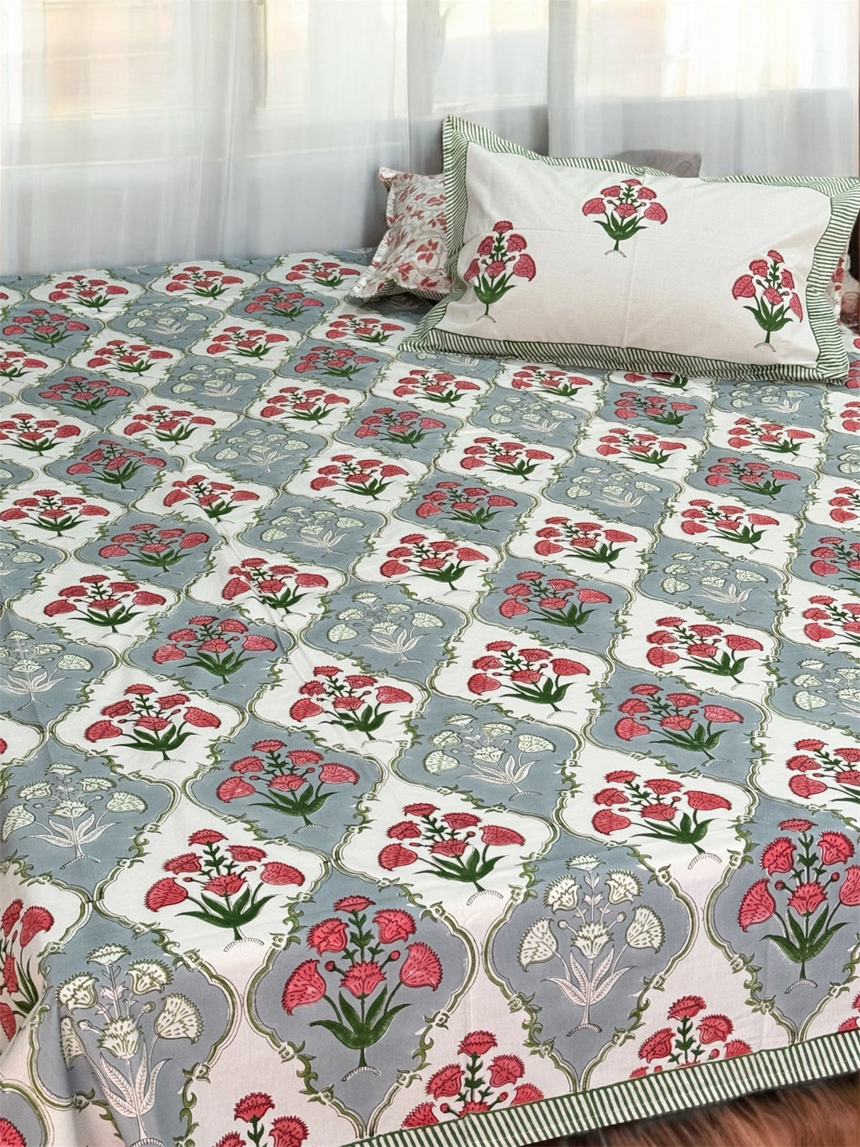 Blockprint Bedsheet & Quilt Set