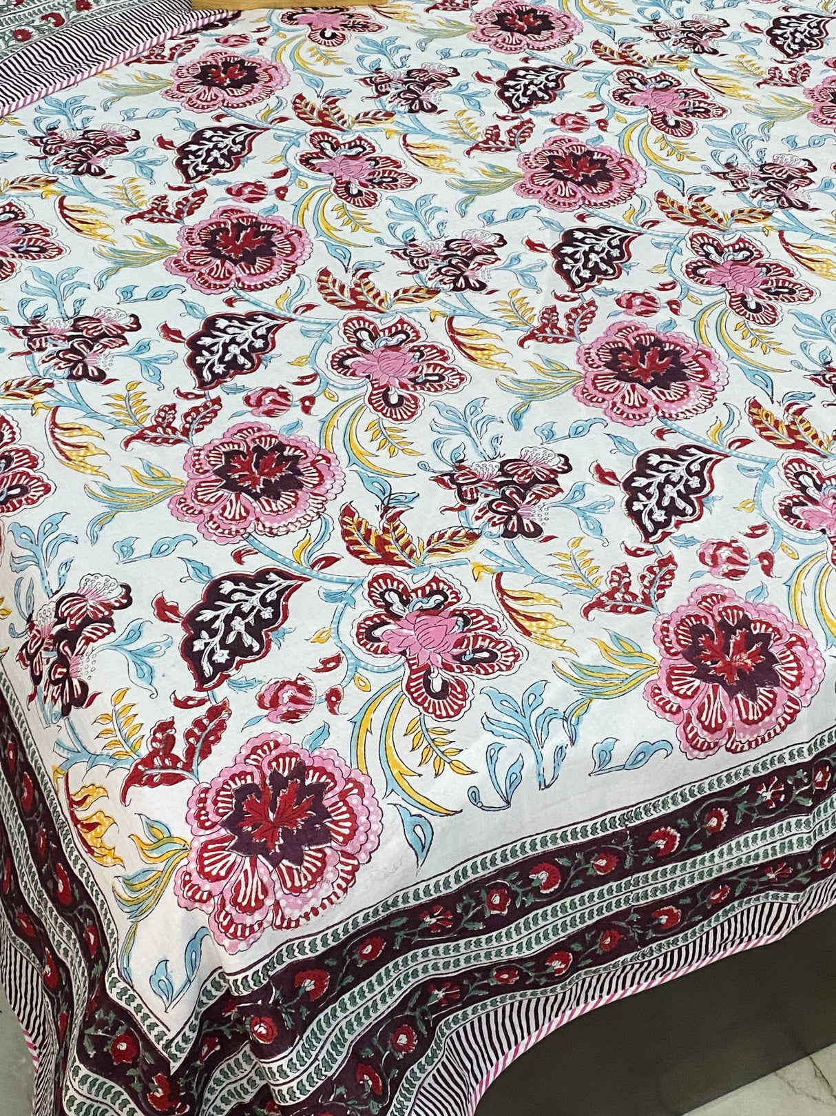 Blockprint Bedsheet & Quilt Set