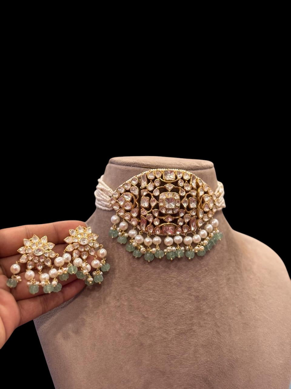 Elegant Mughal Inspired Choker with Earrings